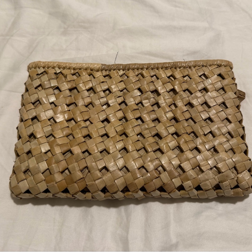 Natural Fiber Clutch